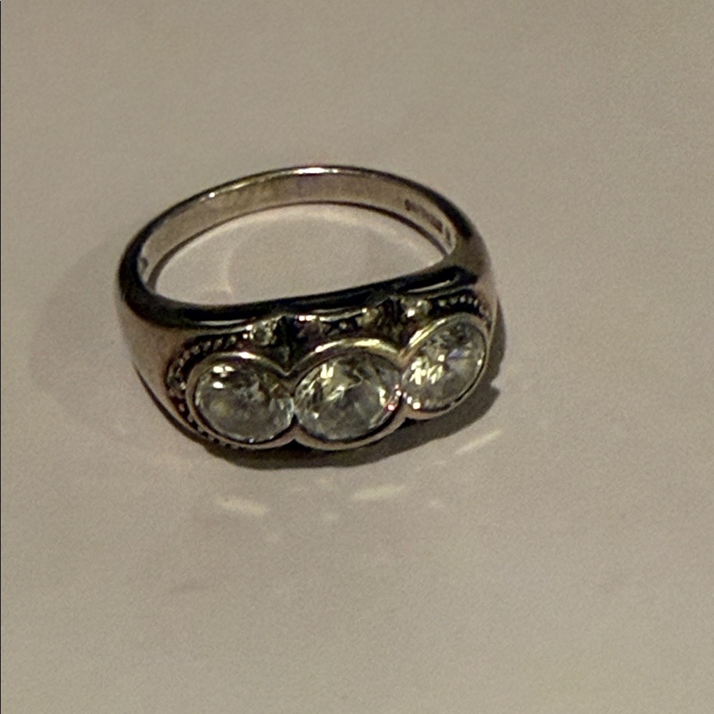 Vintage Sterling Silver Ring with CZ Stones size 6